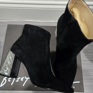 Betsey Johnson Women's Gemma Fashion Black Suede Ankle Boots. 8M
